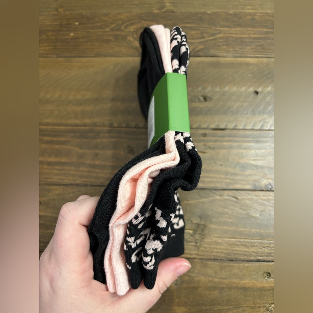 Kate Spade New York Black and Pink Quarter Socks Featuring Cheetah Print - Picture 2 of 3